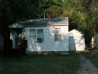 2267 Lyon Ave, Springfield MO  65803-2525 exterior