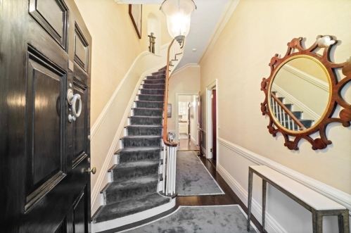 28 Chestnut St, Boston MA exterior