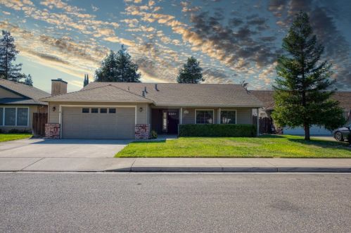 3927 Paula Ct, Turlock CA  95382-8507 exterior