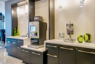 511 Pratt St, Baltimore MD  21201-1648 exterior