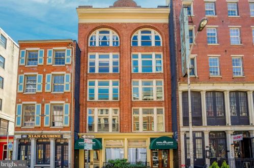 122 Chestnut St, Philadelphia PA 19106-3023 exterior