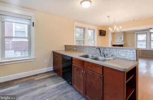 935 Maple Ave, Lancaster PA 17602-2317 exterior