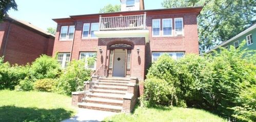 91 Verndale St, Brookline MA 02446-2415 exterior