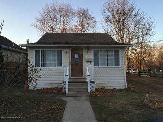 111 Highfield Ave, Matawan, NJ 07747-1033
