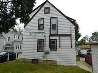 3543 48th St, Milwaukee, WI 53220-1511