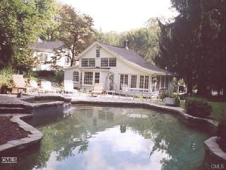 76 Compo Rd, Westport CT  06880-4322 exterior