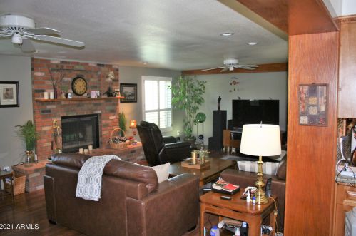 1202 Butler Dr, Phoenix AZ 85051-4649 exterior