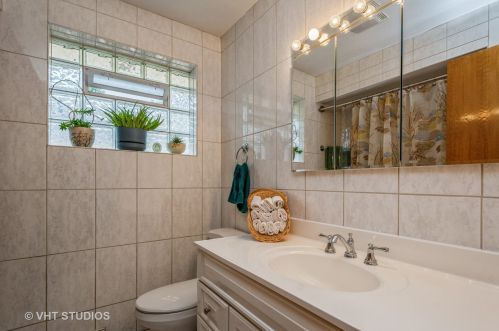 6104 Austin Ave, Chicago IL  60638-4320 exterior