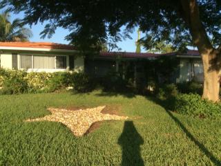 2725 2nd Ct, Boca Raton FL  33431-7502 exterior