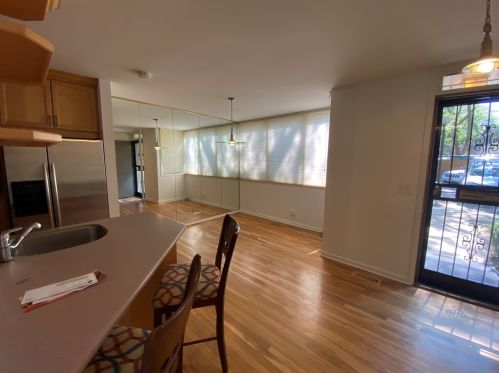 823 Loomis St, Chicago IL  60607-4005 exterior