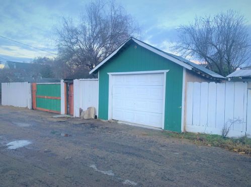 213 Orange St, Turlock CA  95380-5227 exterior