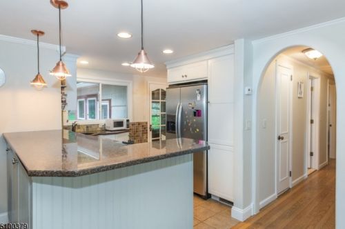 34 Summit Rd, Sparta NJ  07871-1411 exterior