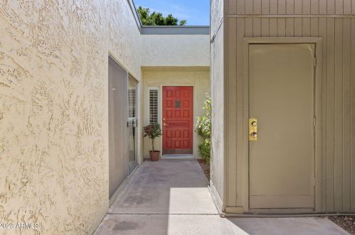 4312 28th Way, Phoenix AZ  85016-5811 exterior