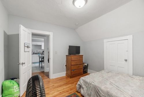 15 Isabella St, Worcester MA 01603-2122 exterior