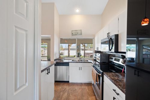 451 Raymond Ln, Fort Pierce FL  34983-1131 exterior