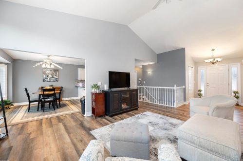 21462 Marina Cir, Macomb Township MI  48044-1323 exterior