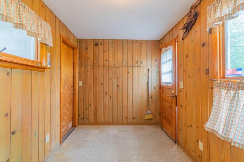 930 Norton Ave, Meskegon MI 49441-4263 exterior