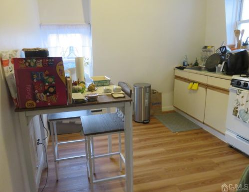 194 High St, Perth Amboy NJ 08861-3504 exterior