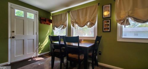 905 1st St, Rockville MD 20850-1444 exterior