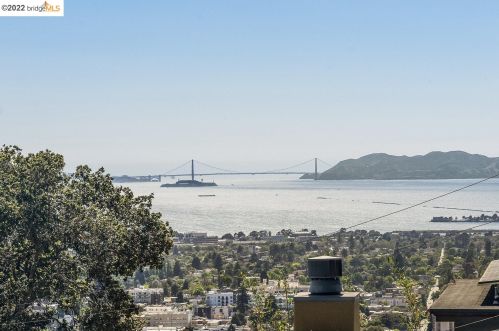 157 Panoramic Way, Berkeley CA 94704-1832 exterior