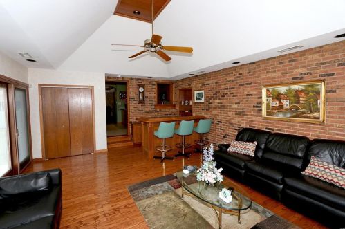 5124 Carriage Trace Dr, Saint Louis MO 63128-3150 exterior