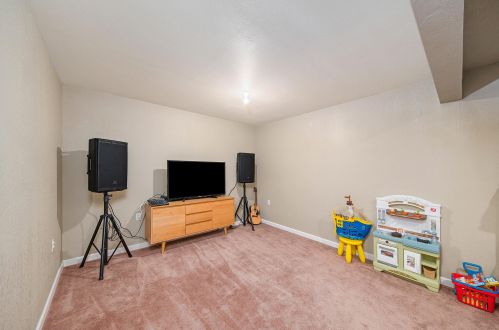 6906 Cypress Bay Dr, Kalamazoo MI 49009-7776 exterior