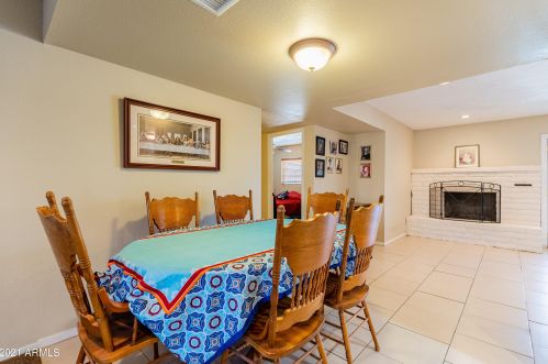 3401 Crocus Dr, Phoenix AZ 85032-5419 exterior