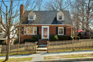 3004 Legation St, Washington, DC 20015-1254