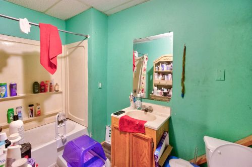 616 Bates St, Grand Rapids MI 49503-5503 exterior