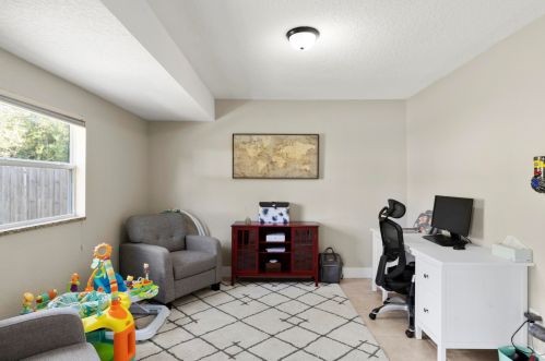 2032 Hideaway Cir, Fort Pierce FL 34952-4802 exterior