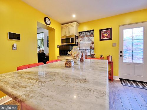 30 6 St, Chester PA 19013-3706 exterior