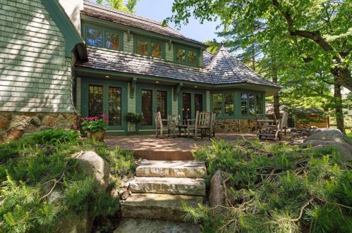 2835 Lake Shore Ave, Maple Plain, MN 55359-9665