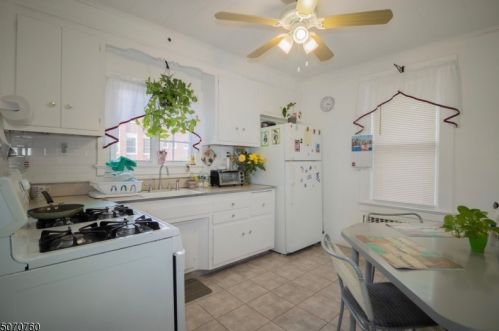 25 Forest Ave, Paterson NJ 07506-1826 exterior