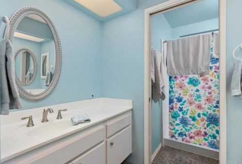 2945 Cottingham St, Oceanside CA 92054-3734 exterior