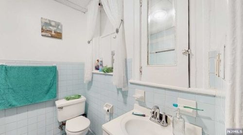 2401 New York Ave, Union City NJ 07087-4515 exterior