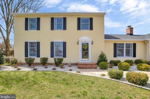 142 Cardamon Dr, Edgewater, MD 21037-1126