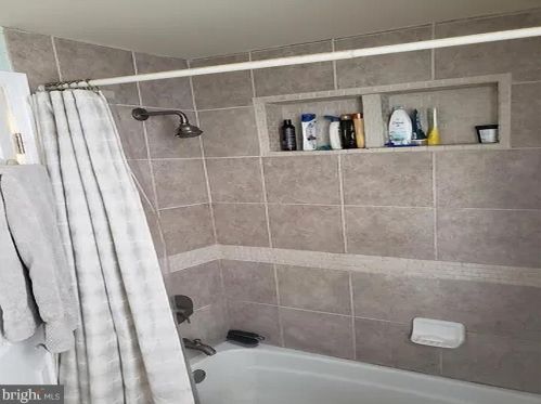 324 18 St, Philadelphia PA 19140-1014 exterior