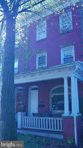 236 Oak St, Pottstown, PA 19464-5355