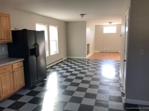 1269 Washington Ave, Portland ME 04103-2045 exterior