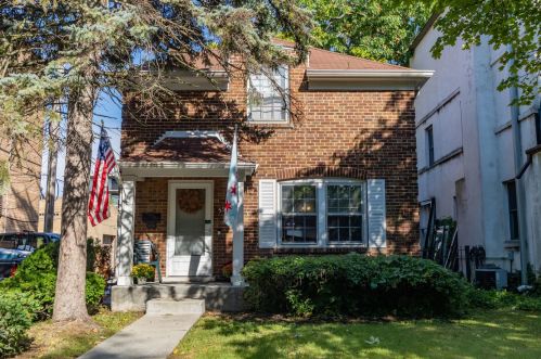 5943 Central Park Ave, Chicago, IL 60659-3201