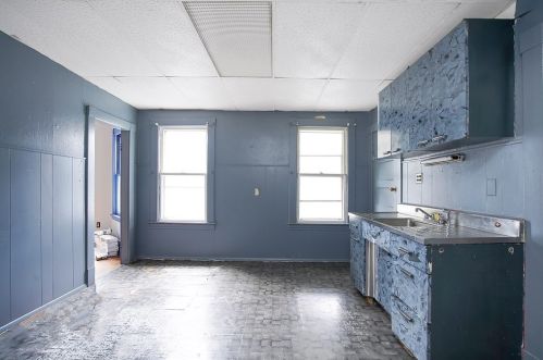 54 Lester St, Springfield MA 01108-2140 exterior