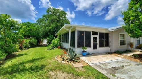 167 7 St, Naples FL 34102-6017 exterior