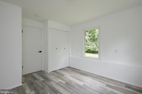 2405 Blue Valley Dr, Silver Spring MD 20904-5206 exterior