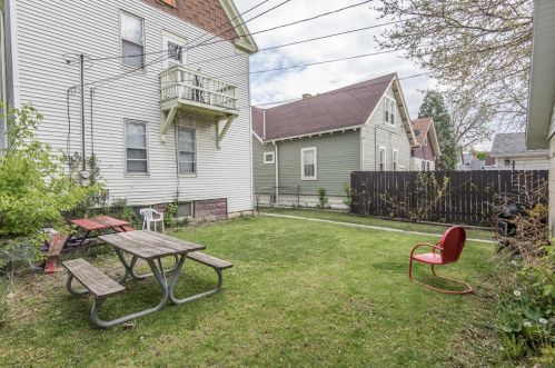 1767 Pearl St, Milwaukee WI 53204-3165 exterior