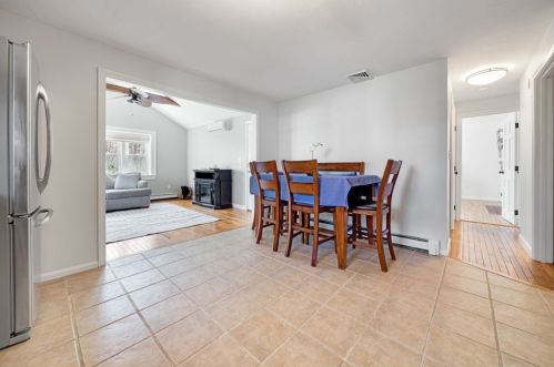 32 Hall Pl, Quincy MA 02169-4025 exterior