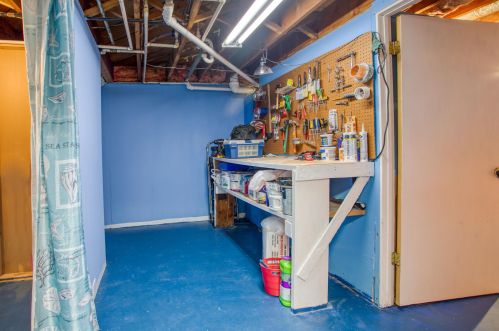 3340 Poinsettia Ave, Grand Rapids MI 49508-2567 exterior