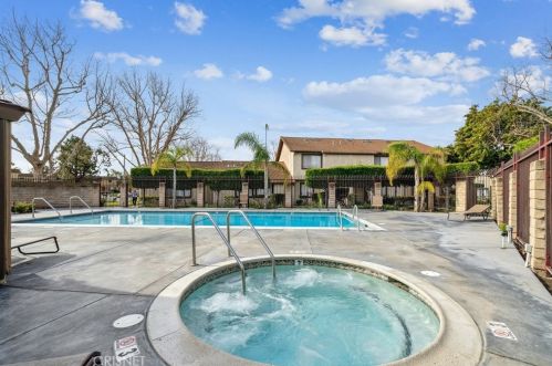 2955 Kelp Ln, Oxnard CA 93035-1623 exterior