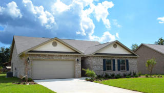 4901 Spears St, Milton, FL 32571-1476