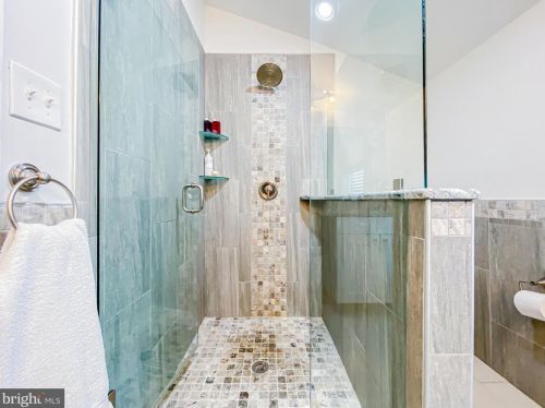 1237 Mascher St, Philadelphia PA 19140-4624 exterior