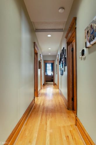 1309 Carmen Ave, Chicago IL 60640-2903 exterior